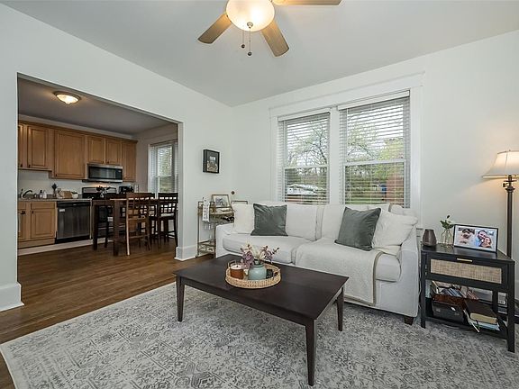 5th image of 901 Concordia Ln APT 1N
