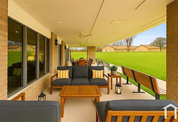 4th image of 2030 Tilson Rd