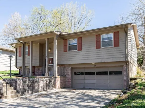 1021 N Walnut St, Glenwood, IA 51534