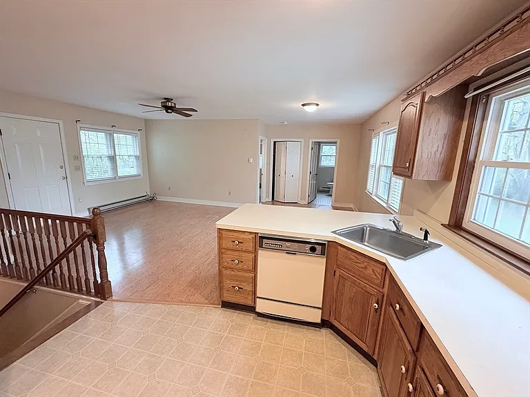 55 Warren St #1 — Photo 4