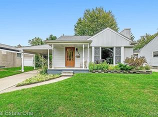 3080 Cumberland Rd, Berkley, MI 48072