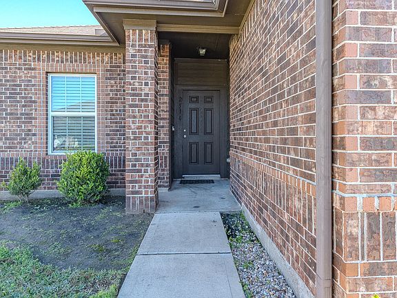 3rd image of 2510 Pearl Ct