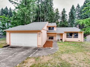 810 NE Hill Way, Estacada, OR 97023