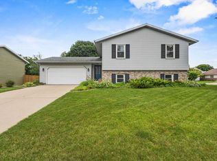 1204 Centennial Pkwy, Waunakee, WI 53597