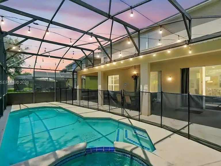 8520 Sunrise Key Dr — Photo 13