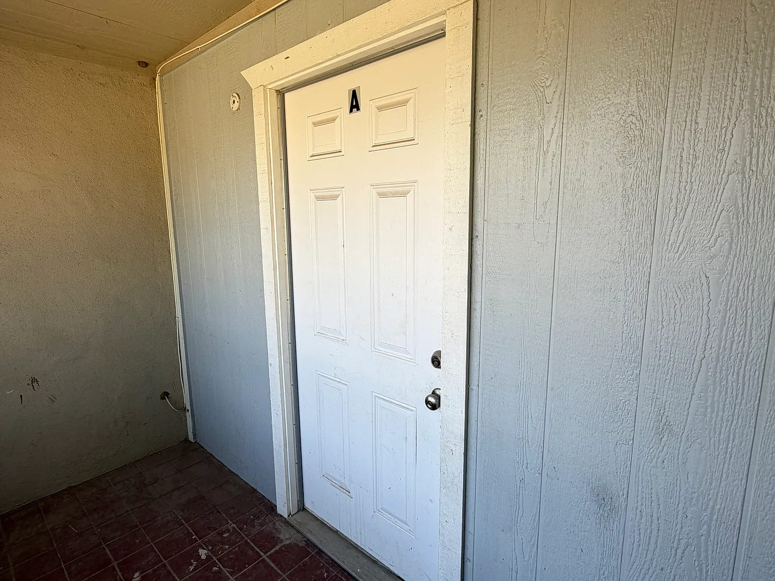 1 bed, 700 sqft, $1,150 — Photo 2
