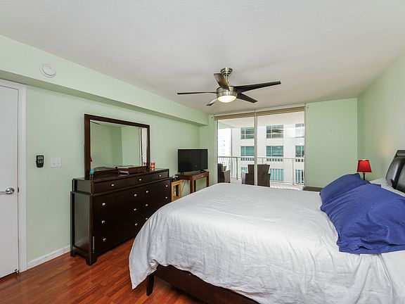 5th image of 1200 Brickell Bay Dr APT 3214