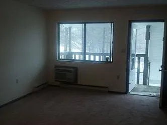 Preston Manor Apartments — Photo 9
