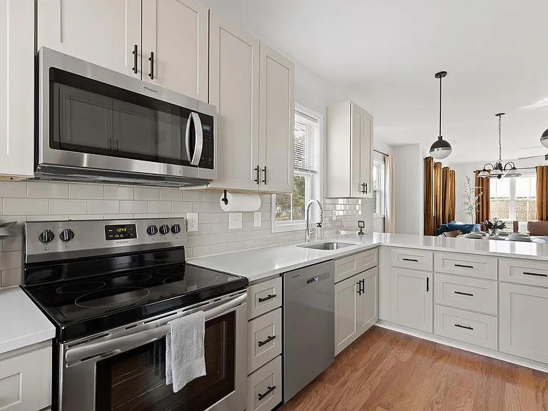 634 Rush St — Photo 7