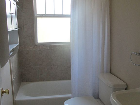 5th image of 401 N Barcelona St APT 3