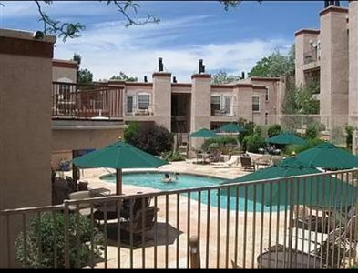 2501 W Zia Rd APT 2-202, Santa Fe, NM, 87505