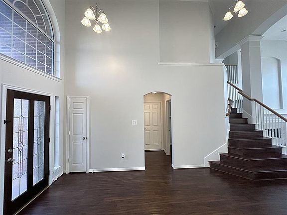 3rd image of 11911 Newport Shore Dr