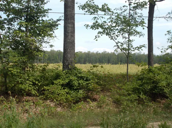 W McMillan Rd, Muskegon, MI 49445