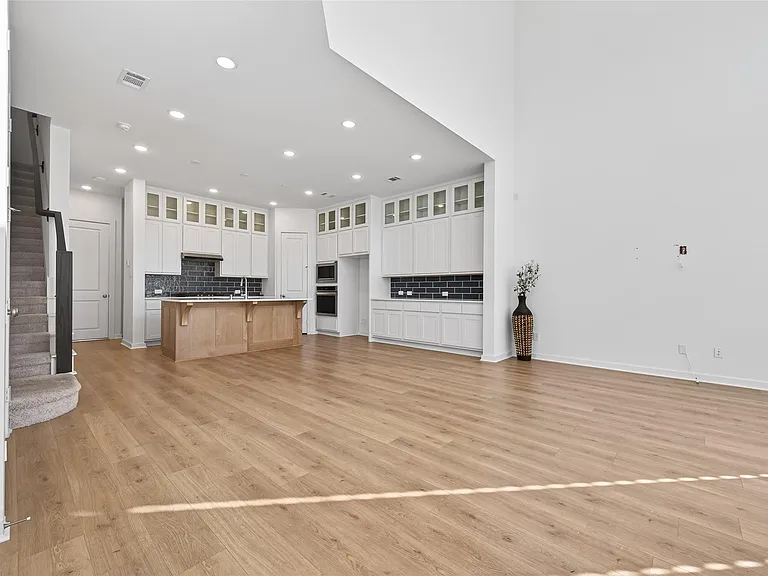 16518 Texas Hill Country Rd — Photo 10