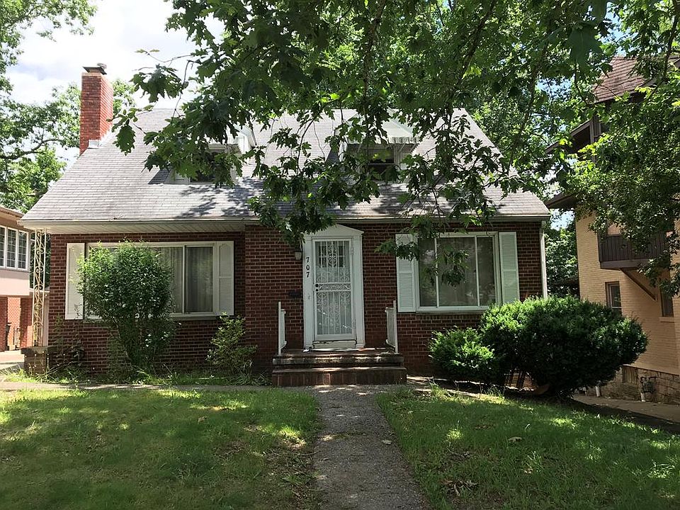 1st image of 707 Woodlawn Ave