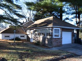 5030 Pine Dr, Jackson, MI 49201