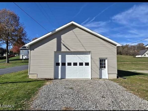 2520 N Main St