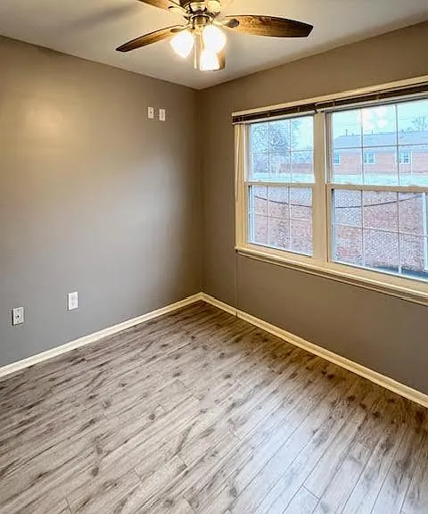 20301 Shelburne Rd #9 — Photo 15