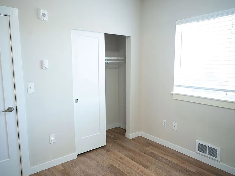 3715 McKinley Ave #207 — Photo 27