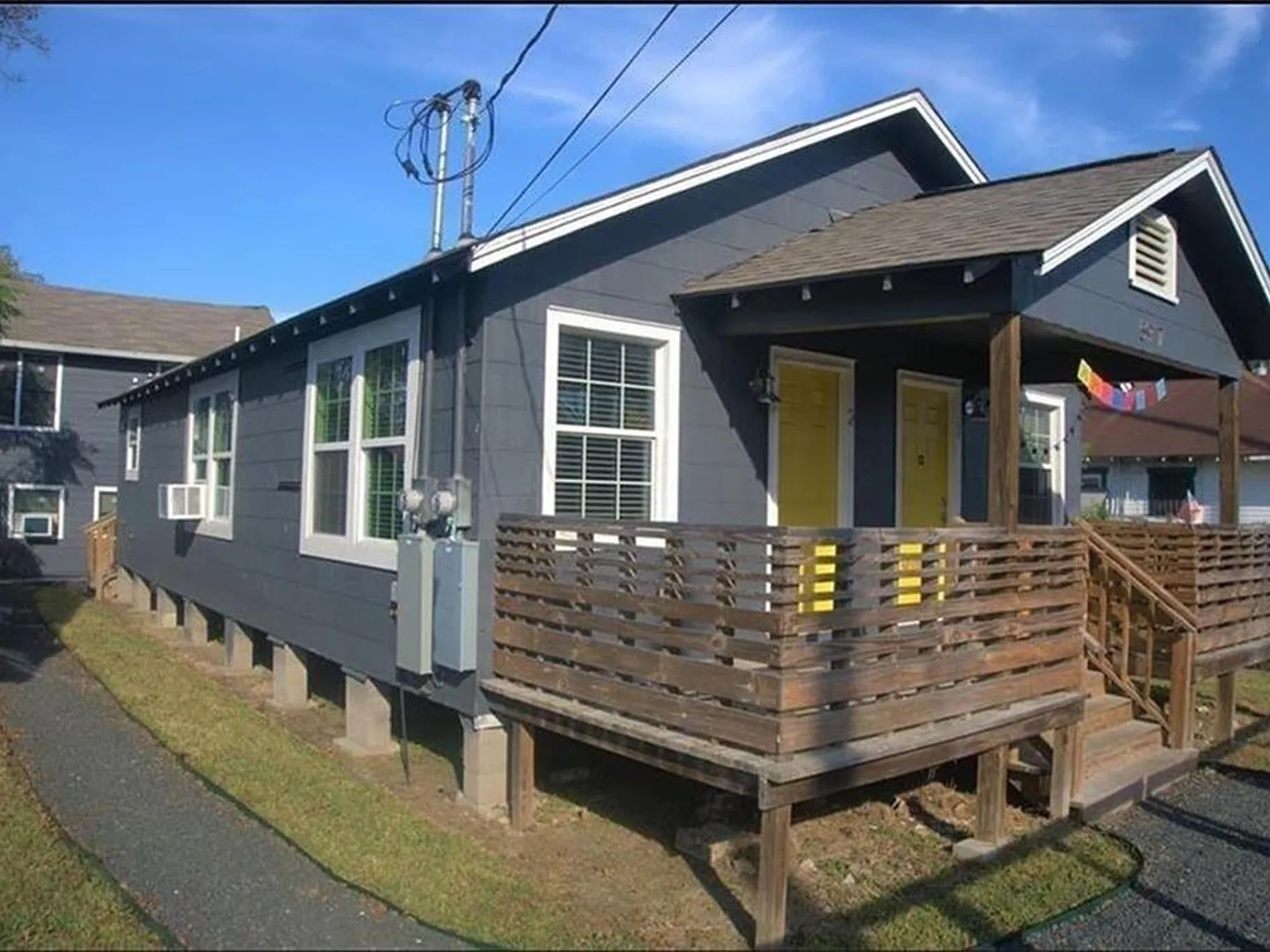 1 bed, 1.0 bath, 500 sqft, $975 — Photo 2