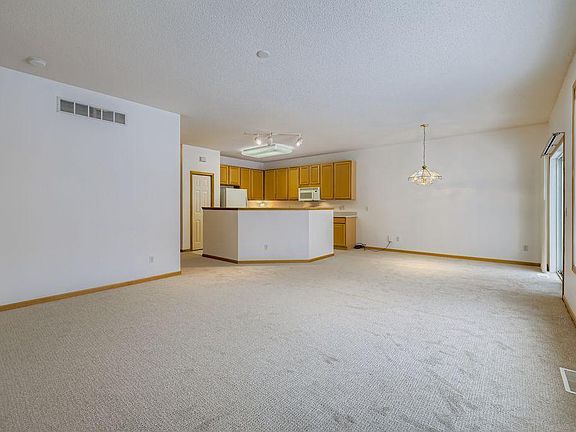 3rd image of 14506 Bloomfield Pl