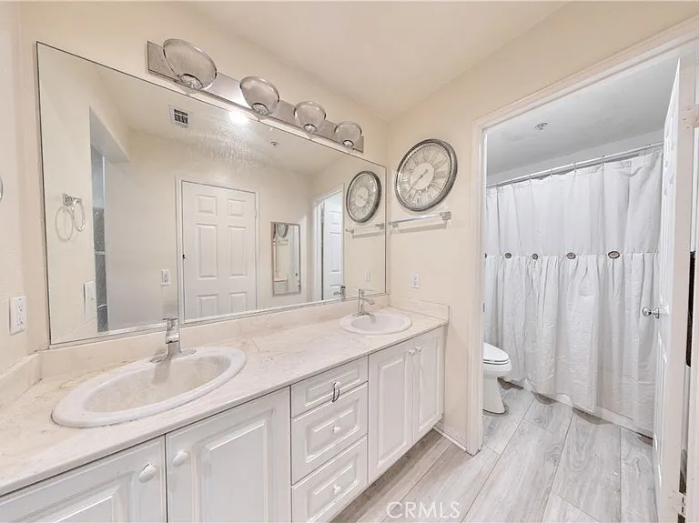 332 W Summerfield Cir — Photo 10