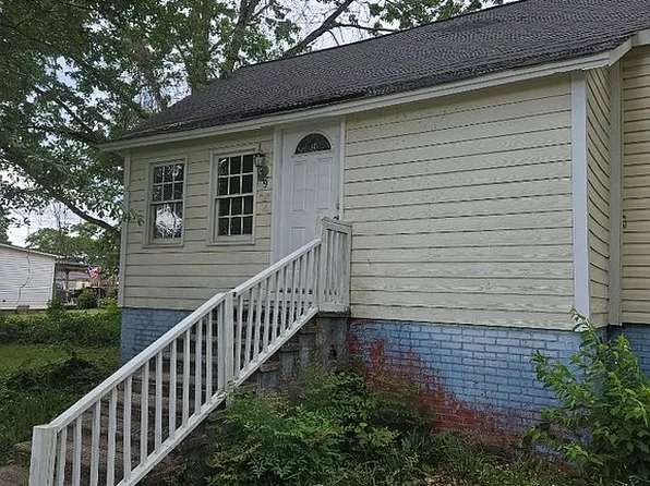 9 H St, Inman, SC 29349