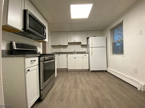 2 Holloway Pl Photo 1