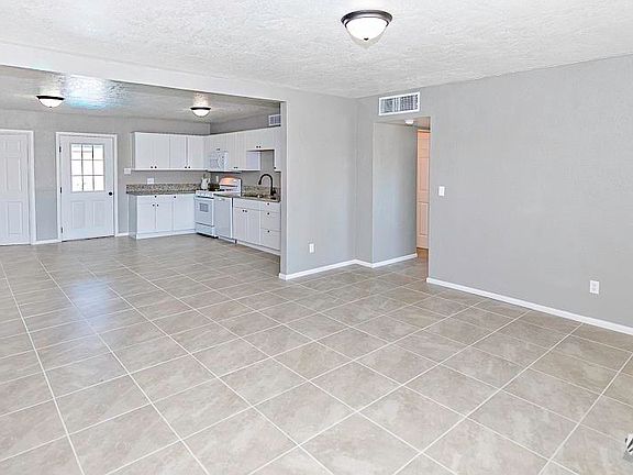 5th image of 1358 E 25th Pl