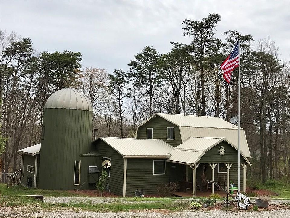 Welcome to 45 Ross Road in Little Hocking ...