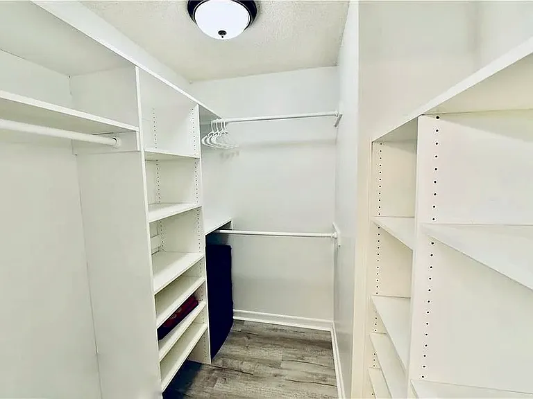 510 Squire Cir — Photo 18
