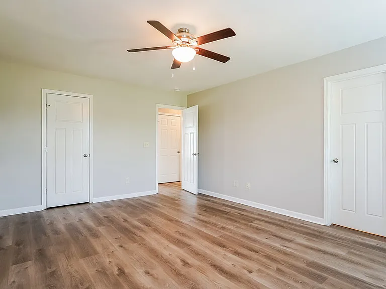 214 Callahan Trl — Photo 11