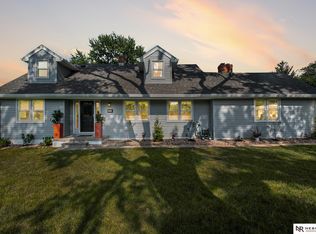 1809 S 113th St, Omaha, NE 68144