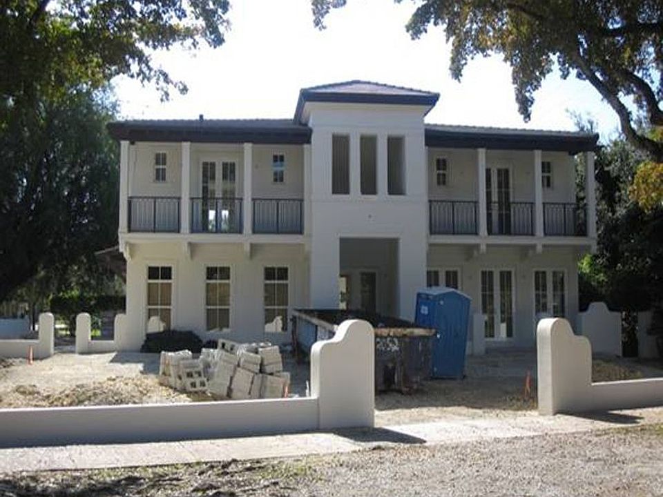 1st image of 830 S Alhambra Cir