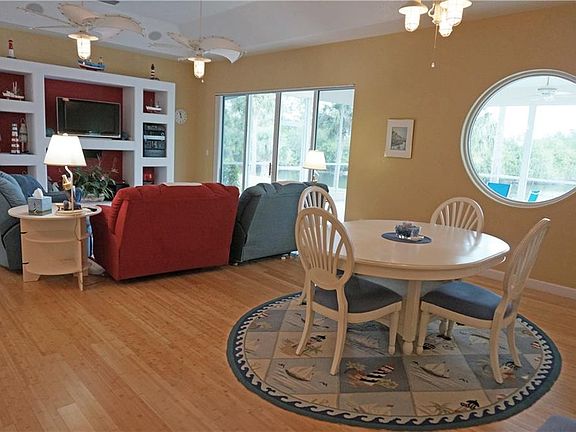 4th image of 20575 Albury Dr