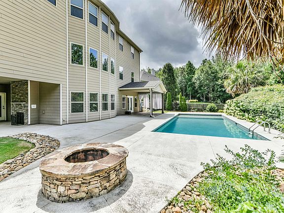 5th image of 19 Bellagio Way