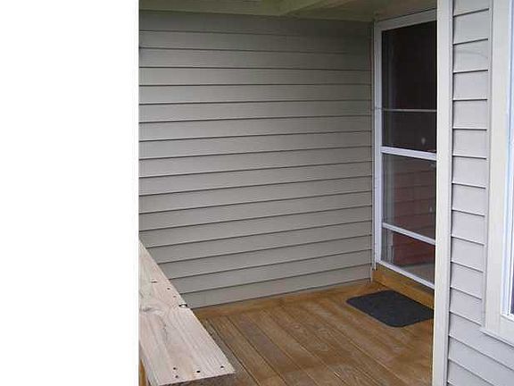 3rd image of 4909 Willow Pointe Ln