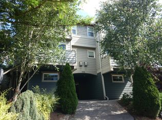 956 N 42nd St UNIT D, Seattle, WA 98103