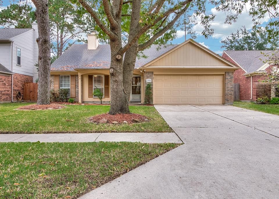 1st image of 7923 Shangrila Ln
