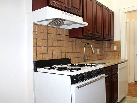 4th image of 8352 Talbot St APT 3G