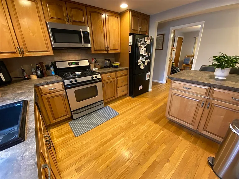 34 Grandview Ave #34 — Photo 5