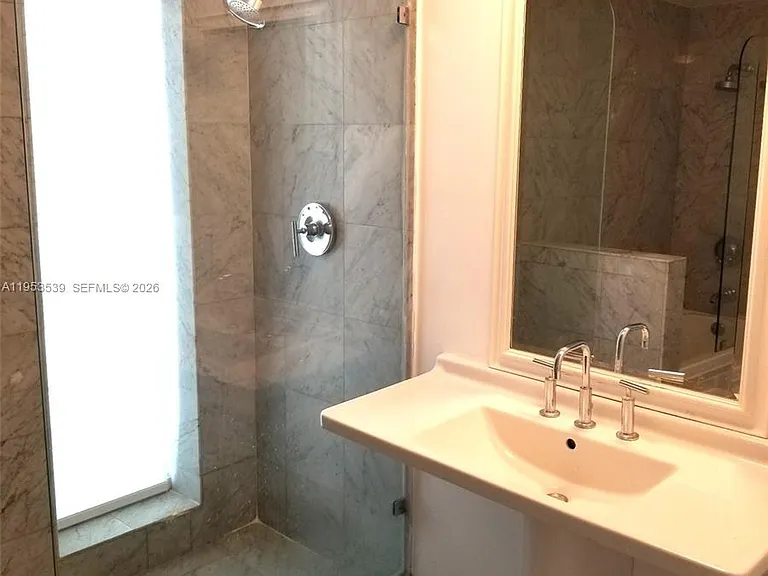 6580 Indian Creek Dr #201 — Photo 19