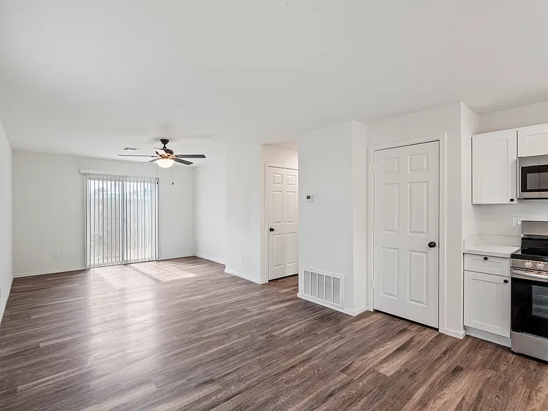 4037 S 12th St #5 — Photo 21