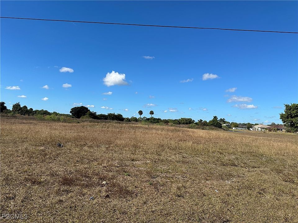 1st image of 688 Bell Blvd S