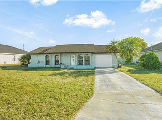 2935 SW 1st Pl, Cape Coral, FL 33914