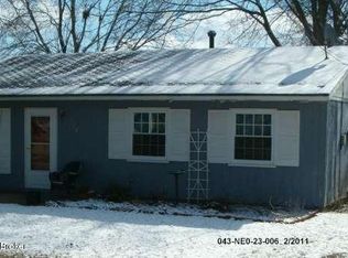 207 Meadowood Rd, Louisville, KY 40229