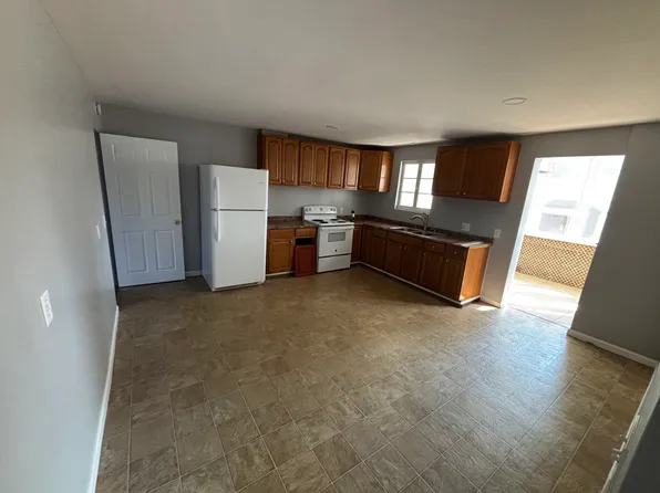 370 W Commercial St APT 1, East Rochester, NY 14445