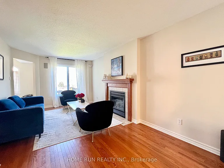 217 Deerfox Dr — Photo 6
