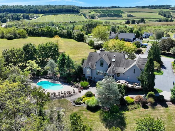 1161 Sunset Dr, Orwigsburg, PA 17961