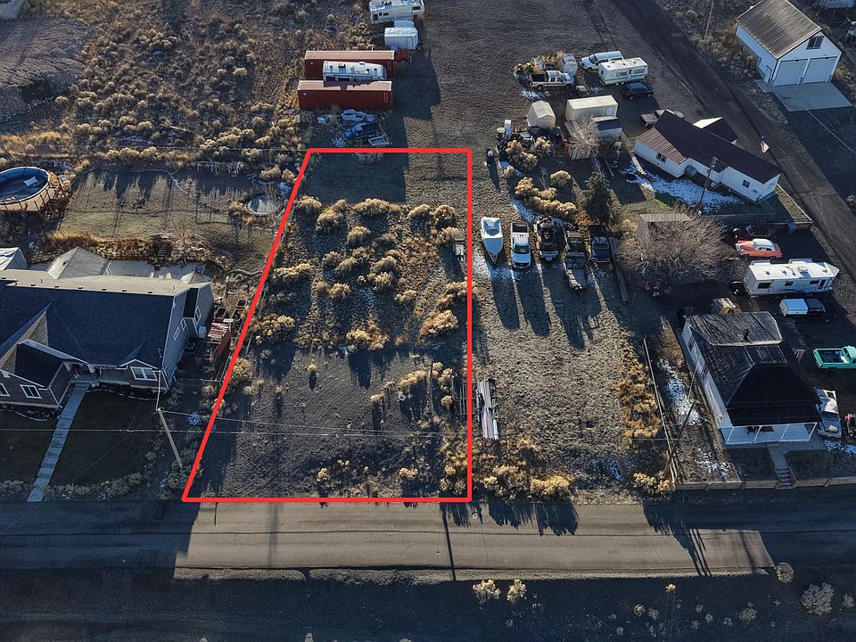 1st image of 253 W Railroad St